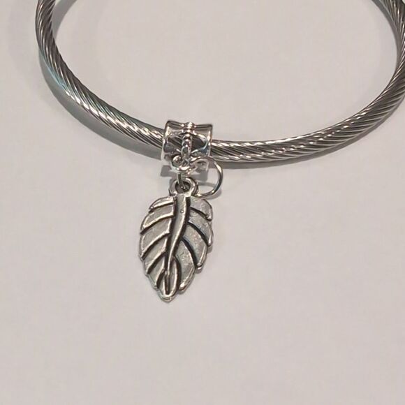 Silver Leaf Dangle Charm for‎ Pandora Style Bracelet - Picture 3 of 5